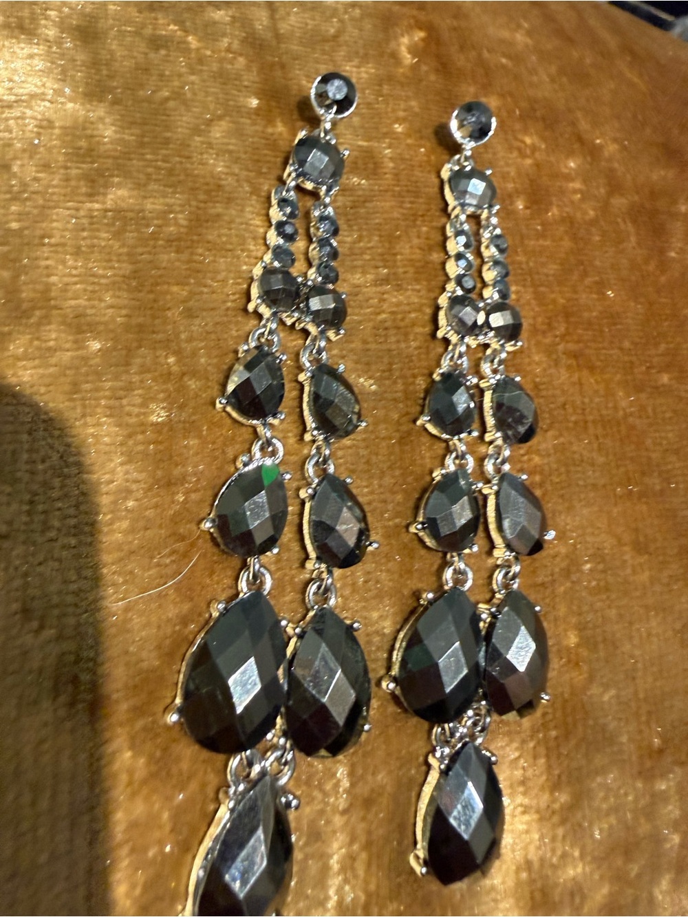 Black Faceted Teardrop Dangle Earrings